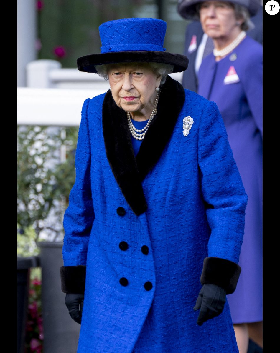 La reine Elizabeth II d'Angleterre lors des Champions Day à Ascot. Le 16 octobre 2021.