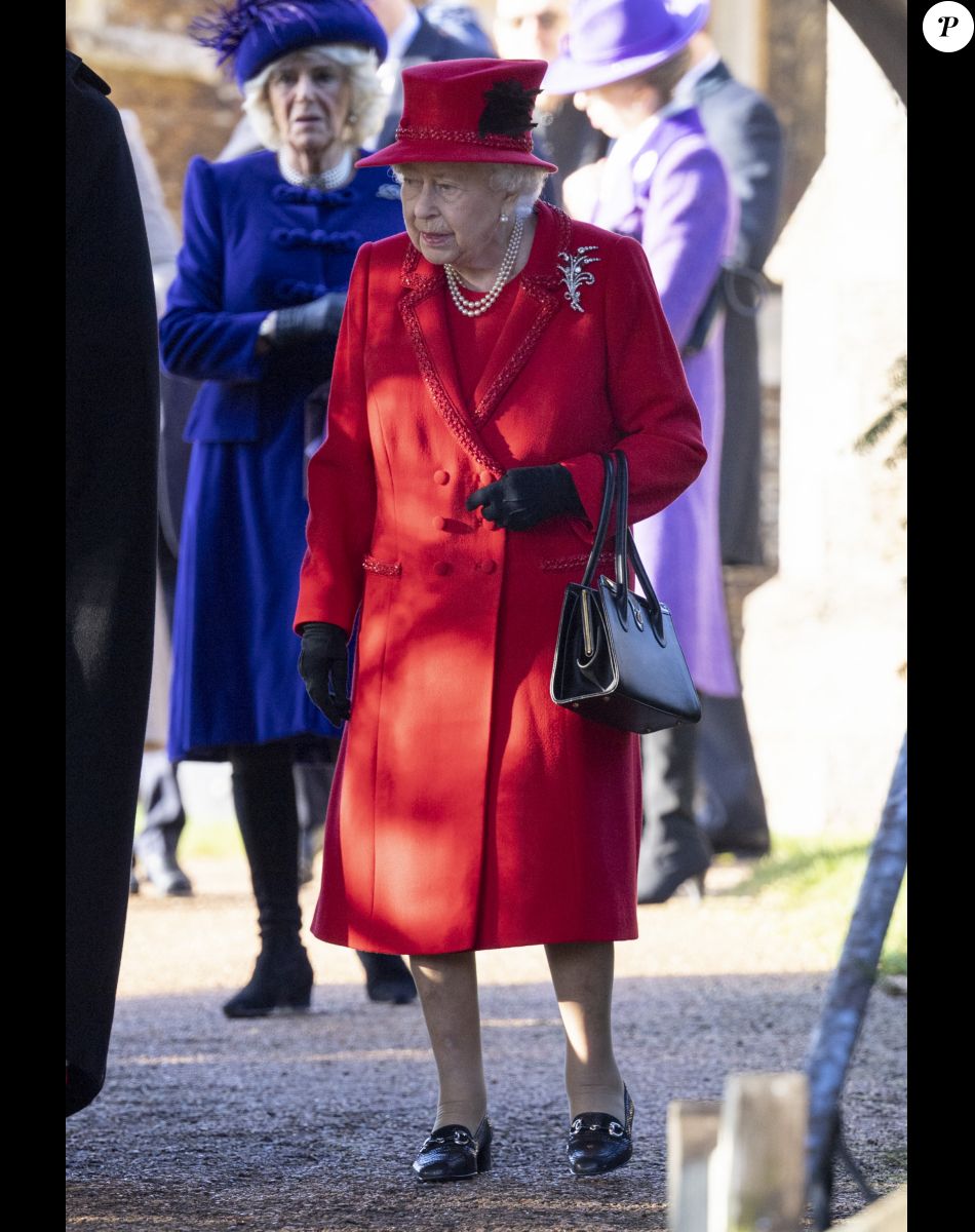 La reine Elizabeth II d'Angleterre lors de la messe de Noël en l'église Sainte-Marie-Madeleine à Sandringham au Royaume-Uni, le 25 décembre 2019.