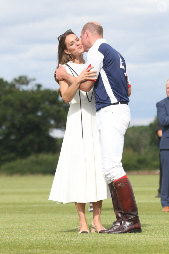 Le prince William, duc de Cambridge, et Catherine (Kate) Middleton, duchesse de Cambridge, après le match de polo caritatif Out-Sourcing Inc au Guards Polo Club, Smiths Lawn à Windsor, Royaume Uni, le 6 juillet 2022. 