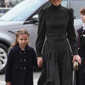 Catherine (Kate) Middleton, duchesse de Cambridge, et sa fille, la princesse Charlotte de Cambridge lors du service d'action de grâce en hommage au prince Philip, duc d'Edimbourg, à l'abbaye de Westminster à Londres, Royaume Uni, le 29 mars 2022. Le prince Philip, duc d'Edimbourg, est décédé le 9 avril 2021. © Julien Burton/Bestimage 