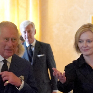 La Première ministre britannique Liz Truss et les membres du gouvernement reçus par le roi Charles III d'Angleterre au palais de Buckingham à Londres. Le 10 septembre 2022