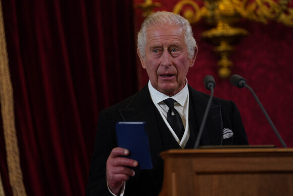 La reine consort Camilla Parker Bowles, le roi Charles III d'Angleterre - Personnalités lors de la cérémonie du Conseil d'Accession au palais Saint-James à Londres, pour la proclamation du roi Charles III d'Angleterre. Le 10 septembre 2022