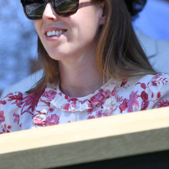La princesse Beatrice d'York et son mari Edoardo Mapelli Mozzi dans les tribunes lors du tournoi de Wimbledon au All England Lawn Tennis and Croquet Club à Londres, Royaume Uni, le 8 juillet 2022. © Chryslene Caillaud/Panoramic/Bestimage 