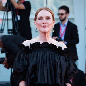 Julianne Moore (robe Christian Dior) - Arrivées à la cérémonie de clôture lors de la 79ème édition du festival international du film de Venise, la Mostra le 10 septembre 2022. © imageSPACE via ZUMA Press Wire / Bestimage