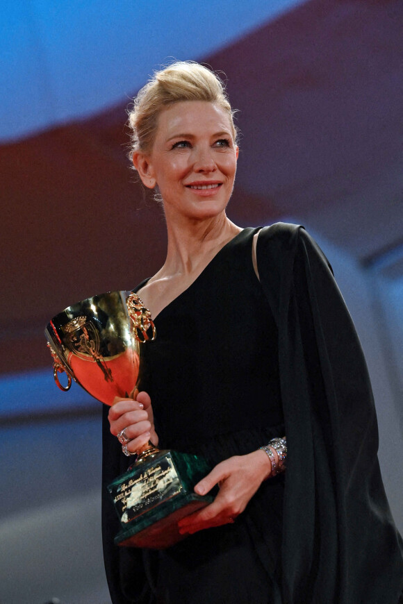 Cate Blanchett (en Louis Vuitton) à la cérémonie de clôture lors de la 79ème édition du festival international du film de Venise, la Mostra le 10 septembre 2022. © imageSPACE via ZUMA Press Wire / Bestimage