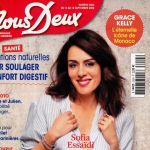 Sofia Essaïdi en couverture du magazine "Nous Deux", numéro du 13 septembre 2022.