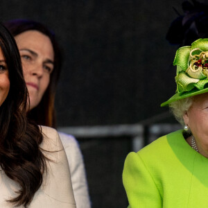 Meghan Markle, duchesse de Sussex, effectue son premier déplacement officiel avec la reine Elisabeth II d'Angleterre, lors de la visite du Catalyst Museum à Widnes. Le 14 juin 2018 