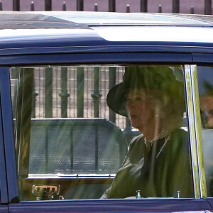 La reine consort Camilla Parker Bowles et Kate Middleton - Pprocession cérémonielle du cercueil de la reine Elizabeth II du palais de Buckingham à Westminster Hall à Londres. Le 14 septembre 2022.