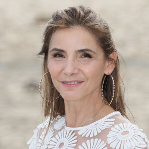 Clotilde Courau - Photocall de "La cour" - 24e édition du Festival de la Fiction TV de La Rochelle. Le 14 septembre 2022. © Patrick Bernard / Bestimage