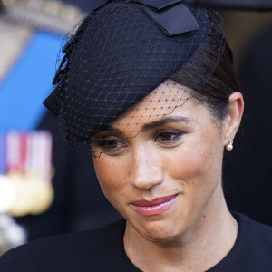 Meghan Markle, duchesse de Sussex - Procession cérémonielle du cercueil de la reine Elisabeth II du palais de Buckingham à Westminster Hall à Londres.