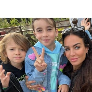 Jade Lagardère et ses enfants Livia, 10 ans, Mila, 8 ans et Nolan, 6 ans