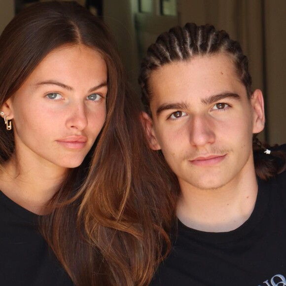 Thylane et Ayrton Blondeau, les deux enfants de Veronika Loubry. Photo publiée sur Instagram en juillet 2022.