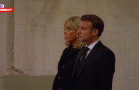 Emmanuel et Brigitte Macron se recueillant devant le cercueil d'Elizabeth II à Westminster Hall à Londres. Un moment d'une grande intensité pour le couple présidentiel français