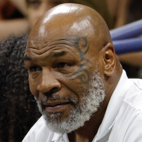 Mike Tyson dans les tribunes lors de l'US Open au the USTA Billie Jean King National Tennis Center à New York City, New York, Etats-Unis.