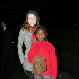 Catherine Frot avec sa fille Suzanne au défilé de mode Sonia Rykiel.