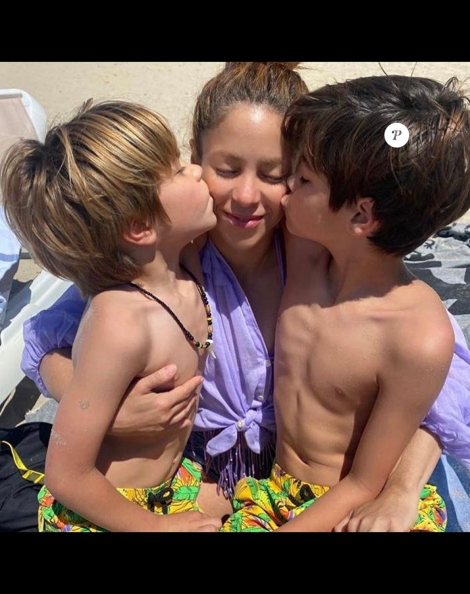 Shakira en famille sur Instagram. Le 8 mai 2022.