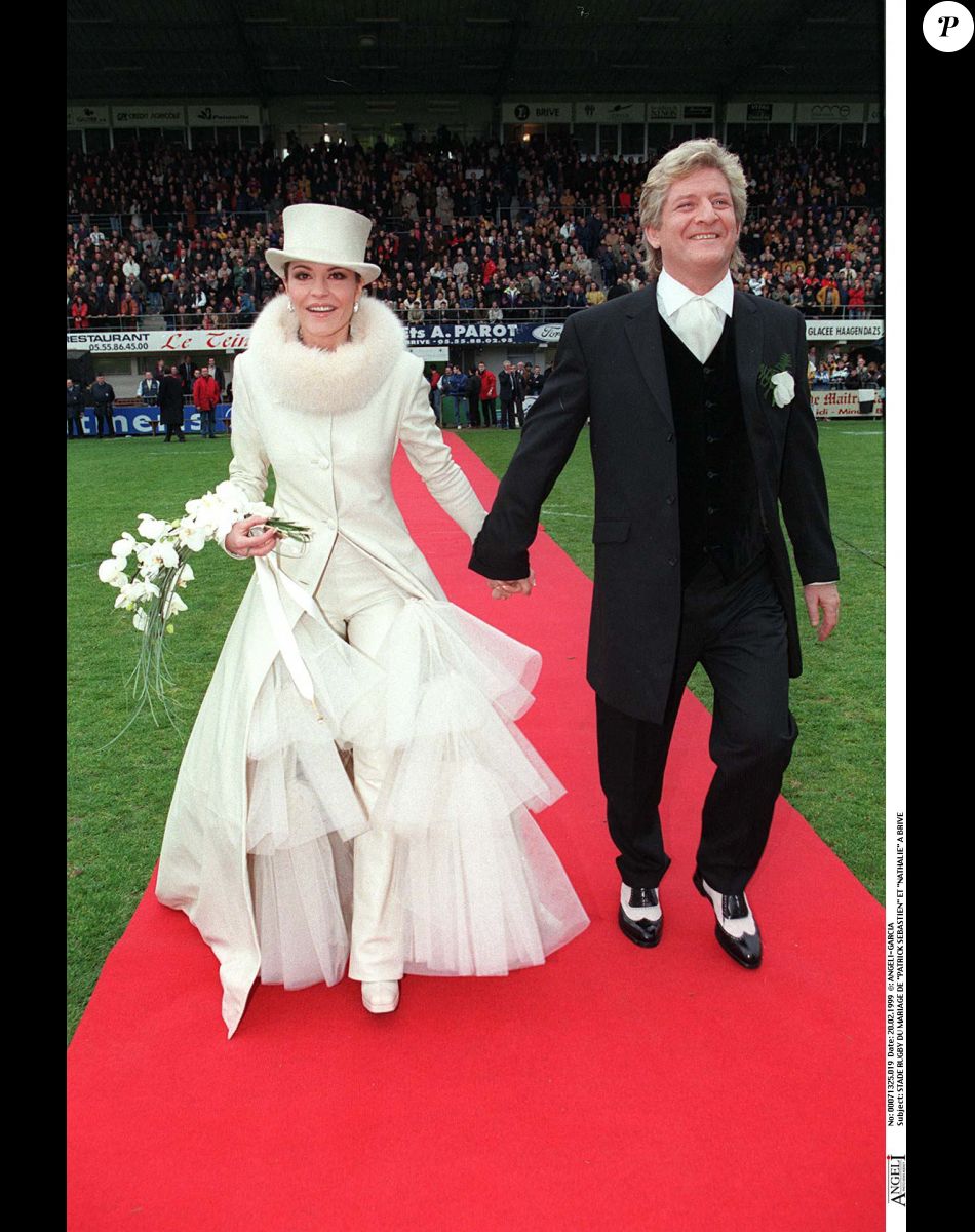 Patrick Sébastien et sa femme Nathalie Boutot lors de leur mariage à Brive dans un stade de rugby en 1998