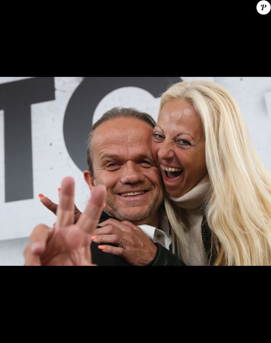André Bouchet (Passe-Partout dans le jeu de Fort Boyard) et sa femme Patricia lors d'une soirée de la chaîne de télévision CTC à Moscou, Russie, le 29 août 2019.