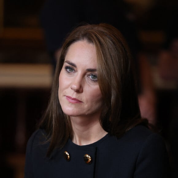 Catherine (Kate) Middleton, princesse de Galles, rencontre des bénévoles et du personnel opérationnel au Windsor Guildhall à Windsor, Royaume Uni, le 22 septembre 2022, afin de les remercier de leur implication dlors des funérailles de la La reine Elisabeth II au château de Windsor. 