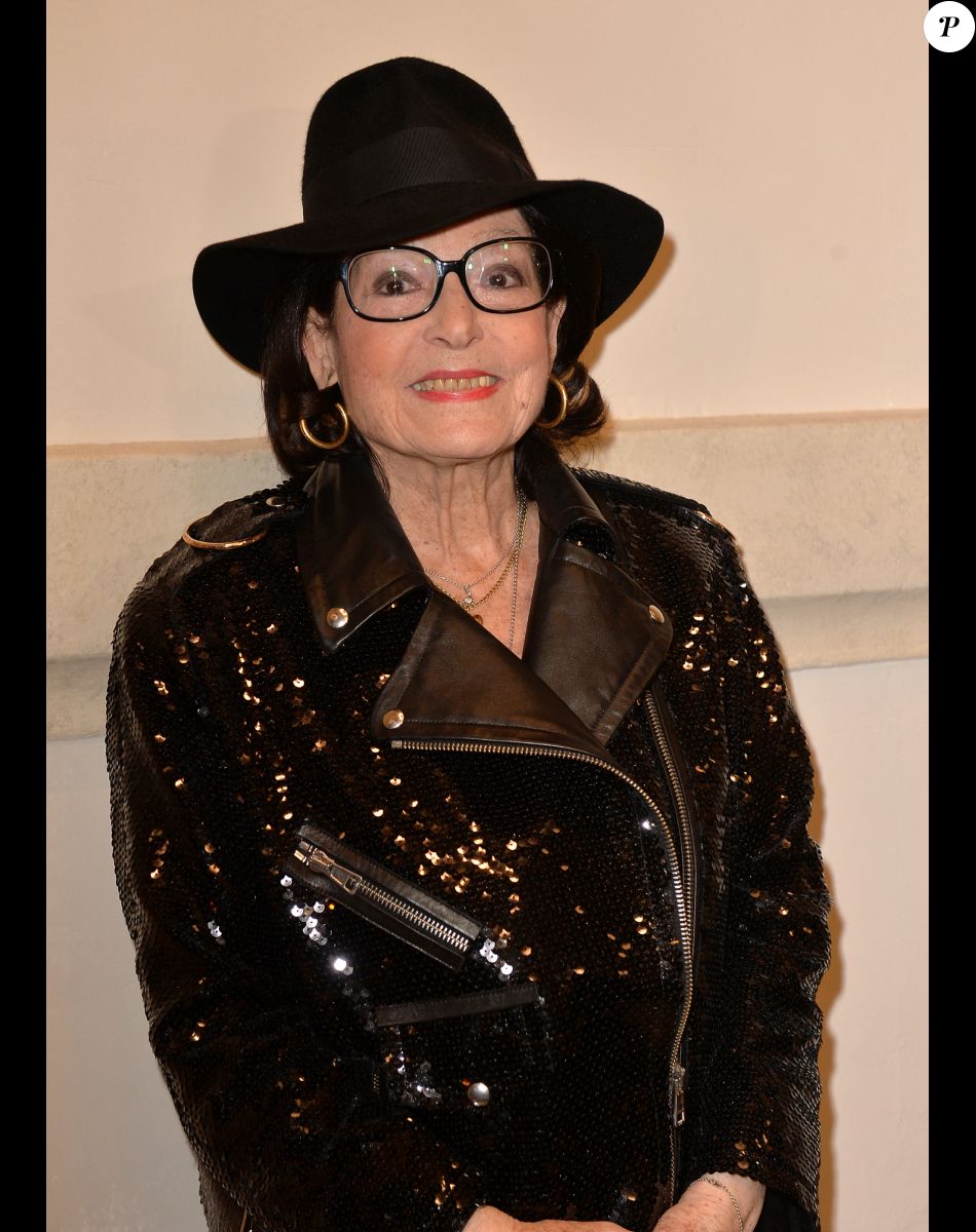 Nana Mouskouri lors du photocall du dernier défilé de mode Haute-Couture printemps-été 2020 "Jean-Paul Gaultier" au théâtre du Châtelet à Paris, France, le 22 janvier 2020. © Veeren-Clovis/Bestimage