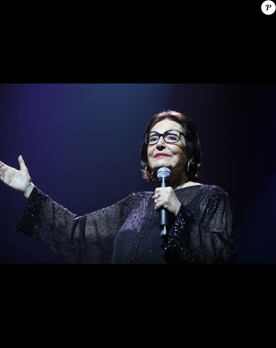Exclusif - Nana Mouskouri - Concert "Michel Legrand & Friends" en hommage à Michel Legrand au Grand Rex à Paris le 17 avril 2019. © Denis Guignebourg/Bestimage