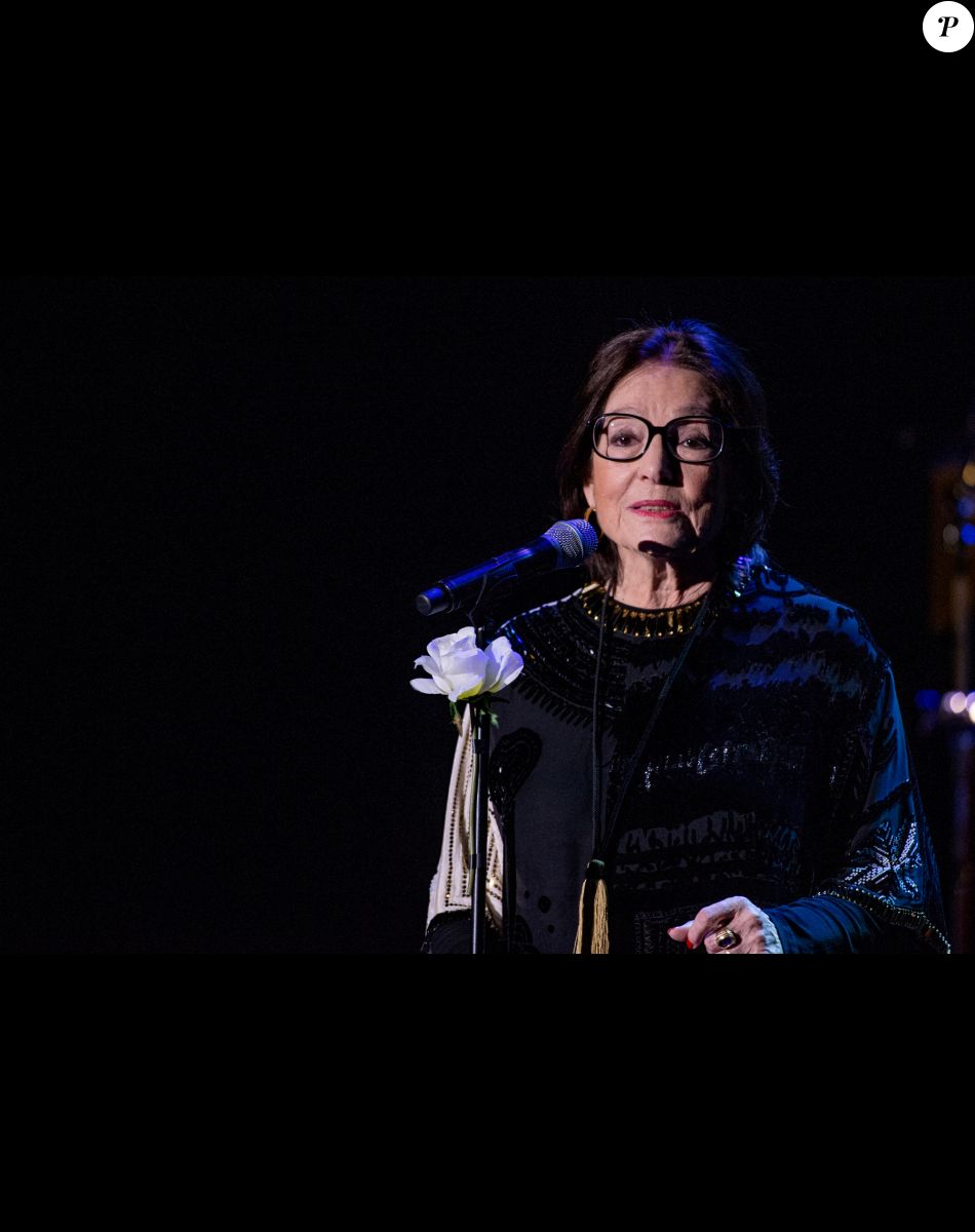 Exclusif - Nana Mouskouri en concert au théâtre du Casino Barrière de Lille le 23 mars 2018. © Stéphane Vansteenkiste/Bestimage