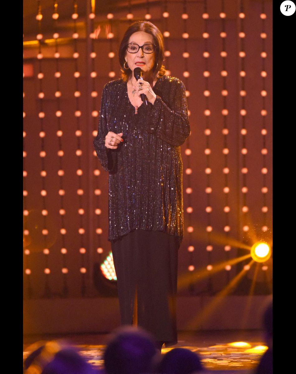 Nana Mouskouri invitée de l'émission "Das Grosse Fest der Besten 2017" à Berlin en Allemagne le 7 janvier 2017.