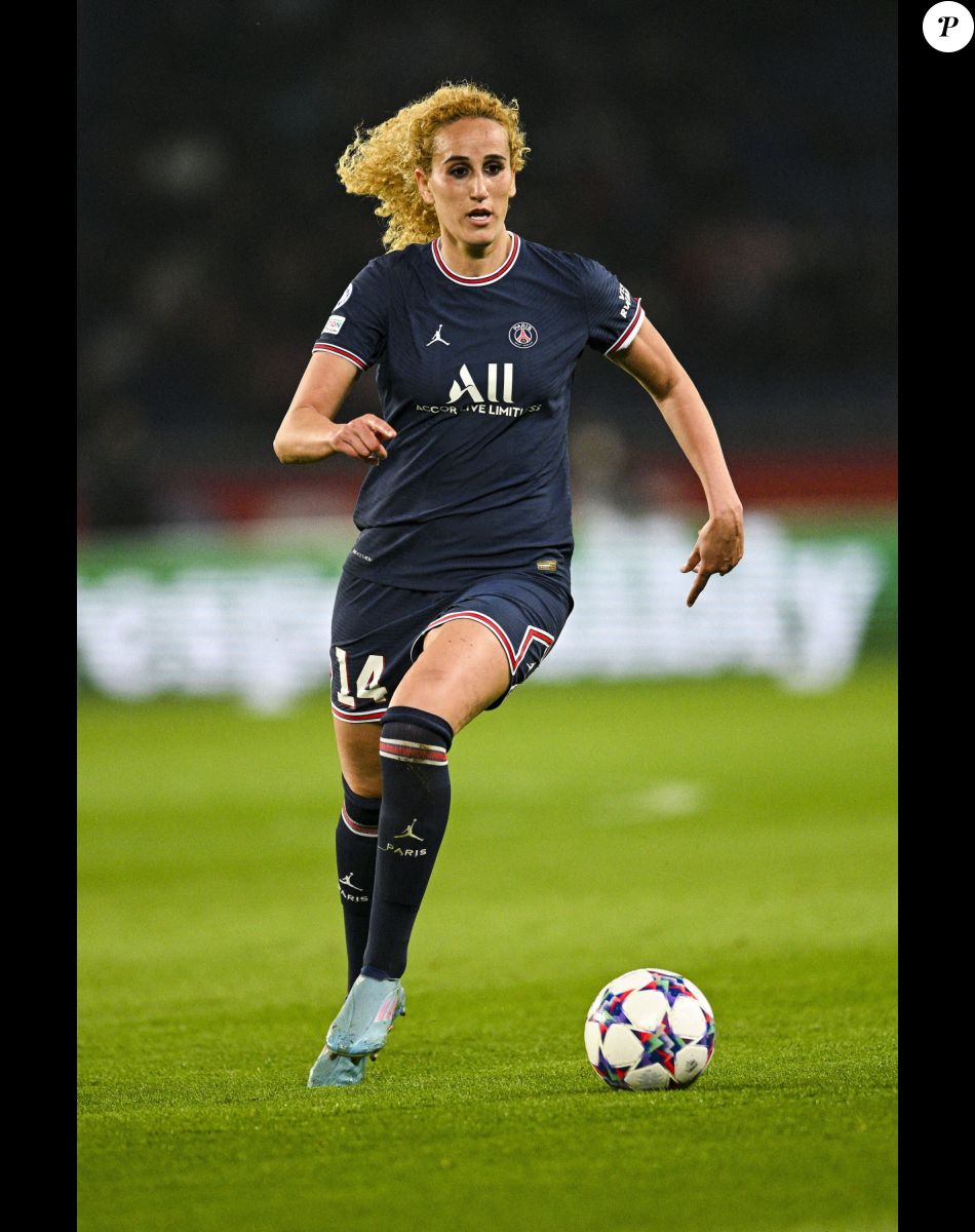 Kheira Hamraoui (PSG) - Match de quart de finale retour de la Ligue des champions féminine de l'UEFA 2021-2022 "PSG - Bayern Munich (2-2)" au Parc des Princes à Paris, le 30 mars 2022.