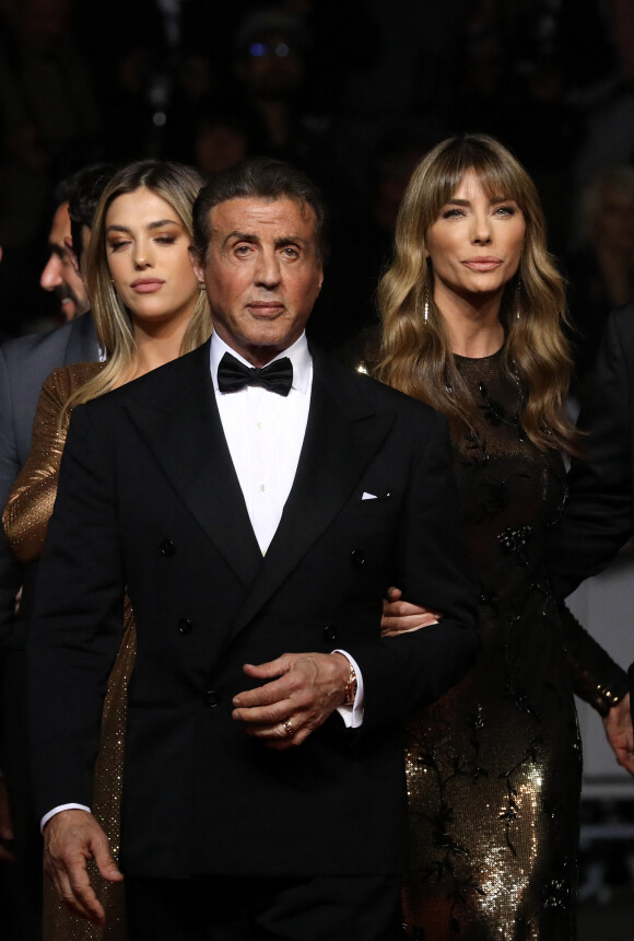 Sylvester Stallone, sa femme Jennifer Flavin et sa fille Sistine - Montée des marches du film "Rambo : First Blood" lors du 72ème Festival International du Film de Cannes. Le 24 mai 2019 © Jacovides-Moreau / Bestimage 