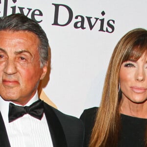 Sylvester Stallone et sa femme Jennifer Flavin - Soirée de Gala Clive Davis Pre-Grammy à l'hôtel Hilton de Beverly Hills le 14 février 2016. 
