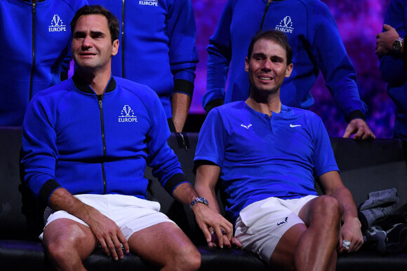 Roger Federer (Sui), Rafael Nadal (Esp), - Tennis : Roger Federer, tire sa révérence en larmes, lors de Laver Cup à l'O2 Arena de Londres le 23 septembre 2022. La paire Federer/Nadal (Europe) s'est inclinée face à Sock/Tiafoe (Reste du monde) 4-6, 7-6 (7/2), 11-9. © Antoine Couvercelle / Panoramic / Bestimage 