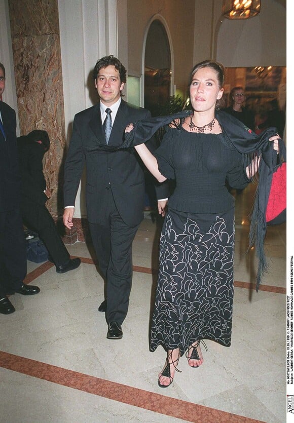 Laurent Gerra et Mathilde Seigner au Festival de Cannes en 1999.