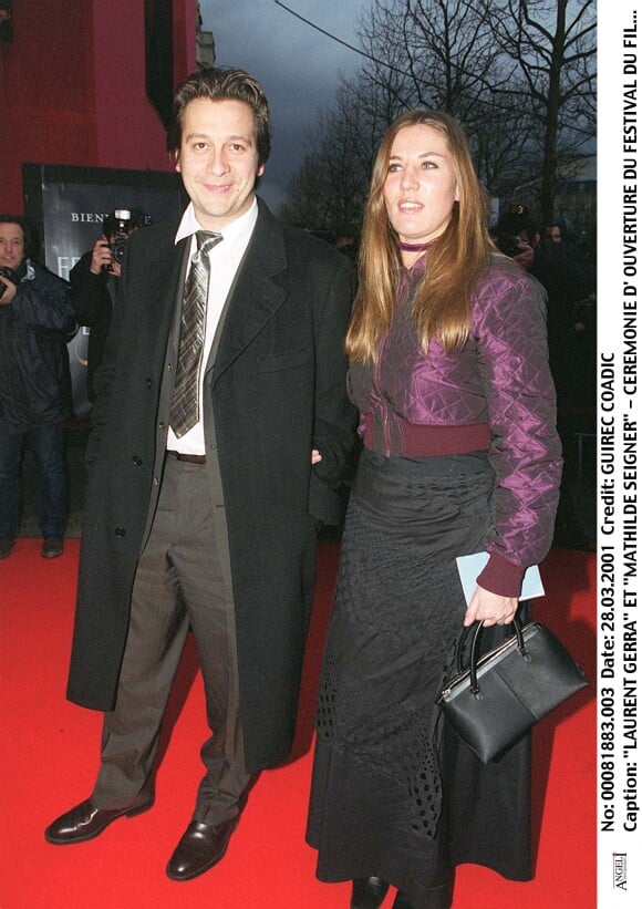 Laurent Gerra et Mathilde Seigner au Festival du film de Paris en 2001.