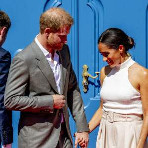 Le prince Harry et Meghan Markle lors d'une cérémonie à l'hôtel de ville de Dusseldorf pour le lancement des Invictus Games 2023 le 6 septembre 2022 