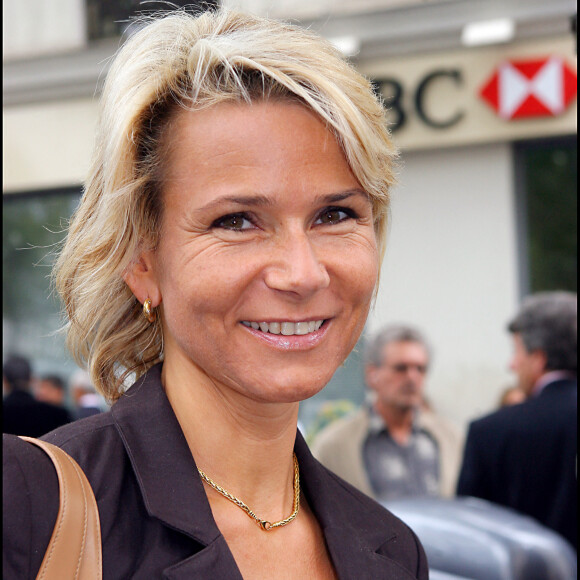 Nathalie Rihouet - Conférence de presse de rentrée 2006-2007 au cirque d'hiver Bouglione à Paris, le 4 septembre 2006