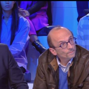 Cyril Hanouna s'en prend à Patrick Cohen et défend Fabrice Di Vizio dans "Touche pas à mon poste", le 27 septembre 2022