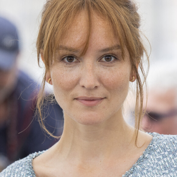 Anaïs Demoustier au photocall du film "Novembre" lors du 75ème Festival International du Film de Cannes, France, le 23 mai 2022. © Cyril Moreau/Bestimage.