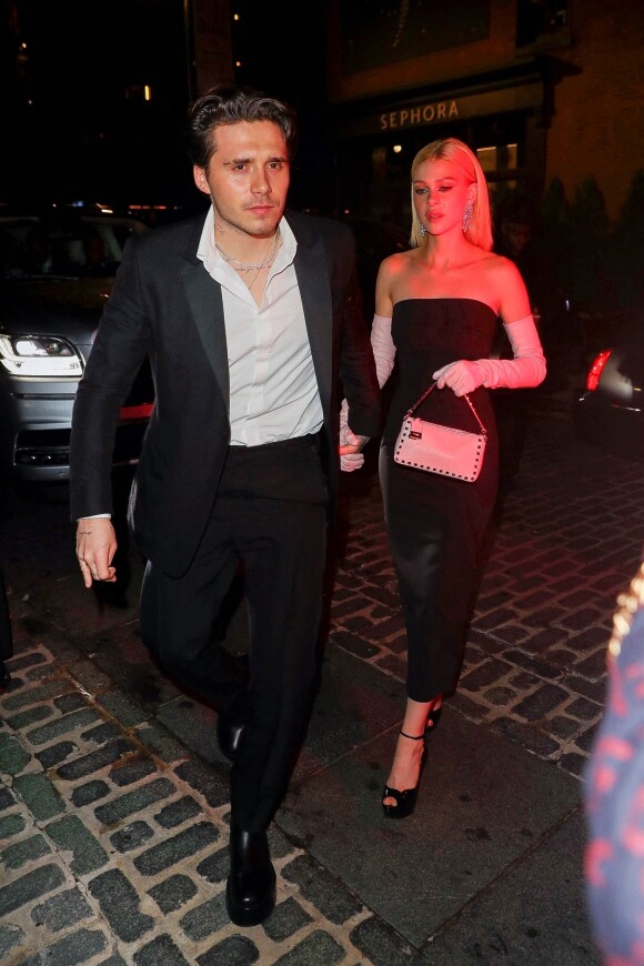 Brooklyn Beckham, sa fiancée Nicola Peltz - Arrivée des people à l'after party de Rihanna après la soirée du Met Gala (Met Ball) 2021 à New York, le 13 septembre 2021. 