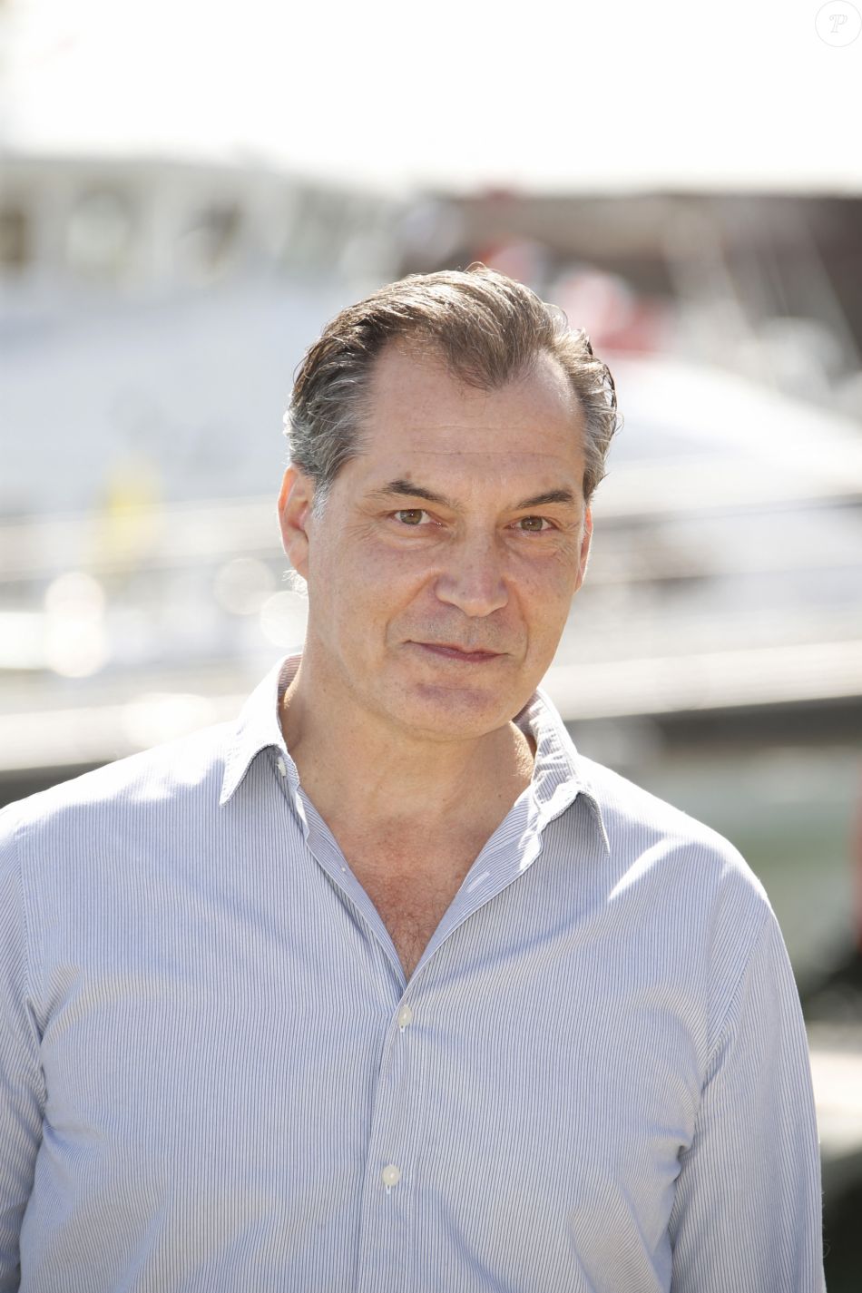 Samuel Labarthe au photocall de &quot;Les Petits Meurtres d&#039;Agatha Christie&quot; lors de la 19ème édition du Festival de la Fiction TV de la Rochelle, le 14 septembre 2017. © Christophe Aubert/Bestimage