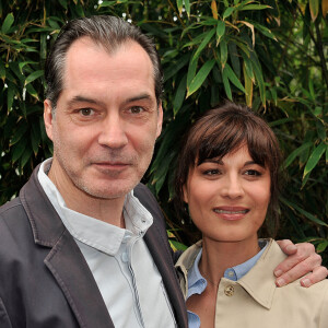 Samuel Labarthe et sa femme Helene Medigue - Jour 4 - People aux Internationaux de France de tennis a Roland Garros - Paris le 29/05/2013