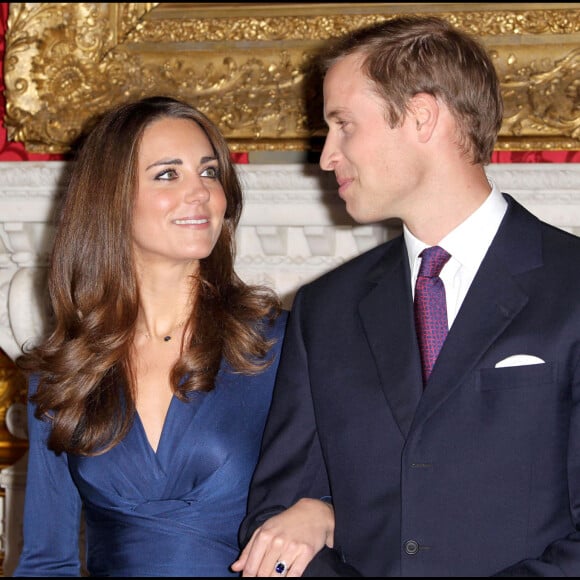 Conférence de presse pour annoncer officiellement le mariage de Kate Middleton et du prince William qui se tiendra en avril 2011