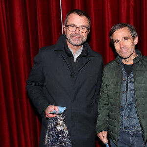 Thierry Thuillier et David Pujadas - Générale de la Pièce de Théâtre "Un président ne devrait pas dire ça..." à Bobino dans le cadre de la 5ème édition des  Paroles Citoyennes  à Paris le 28 Mars 2022. © Bertrand Rindoff/Bestimage.