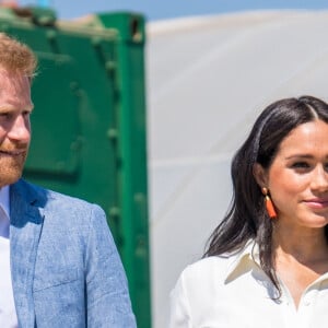 Le prince Harry, duc de Sussex, et Meghan Markle, duchesse de Sussex, visite l'association "Yes" (Youth Employment Service) qui oeuvre pour résoudre le problème du chômage des jeunes en Afrique du Sud. Johannesburg, le 2 octobre 2019. 