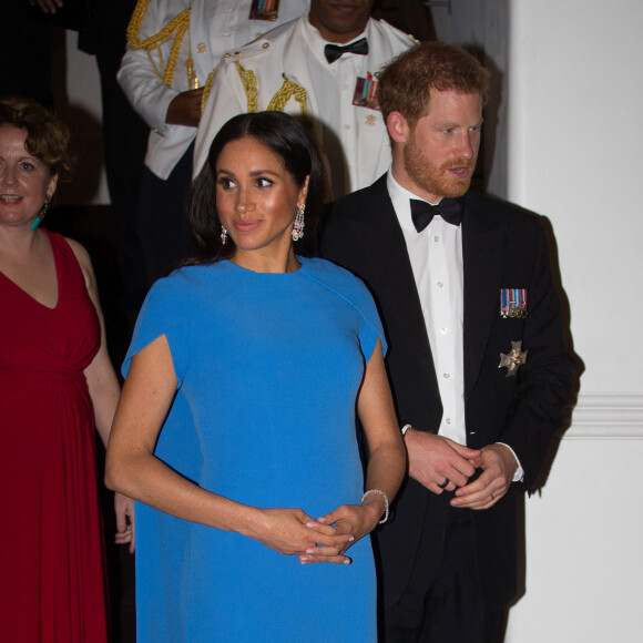 Le prince Harry, duc de Sussex, et Meghan Markle, duchesse de Sussex (enceinte) arrivent au dîner d'Etat donné en leur honneur à Suva, Îles Fidji le 23 octobre 2018. 