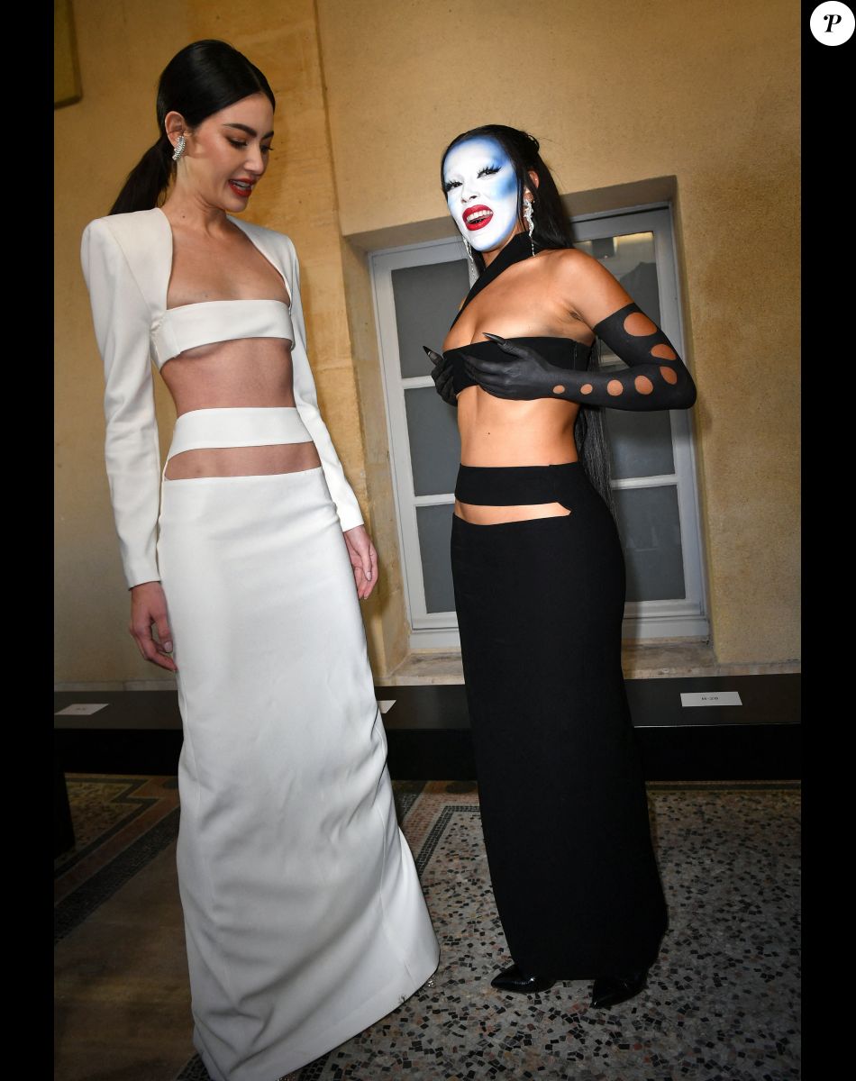 Davika Hoorne et Doja Cat - Front Row du défilé Monot Collection Femme Prêt-à-porter Printemps/Eté 2023 lors de la Fashion Week de Paris (PFW), France, le 1er octobre 2022. © Veeren-Clovis/Bestimage.