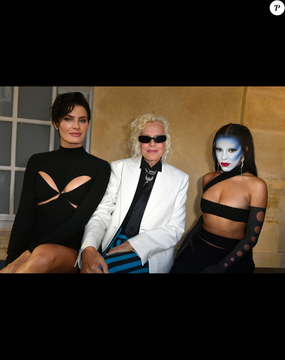 Isabeli Fontana, et Doja Cat - Front Row du défilé Monot Collection Femme Prêt-à-porter Printemps/Eté 2023 lors de la Fashion Week de Paris (PFW), France, le 1er octobre 2022. © Veeren-Clovis/Bestimage.