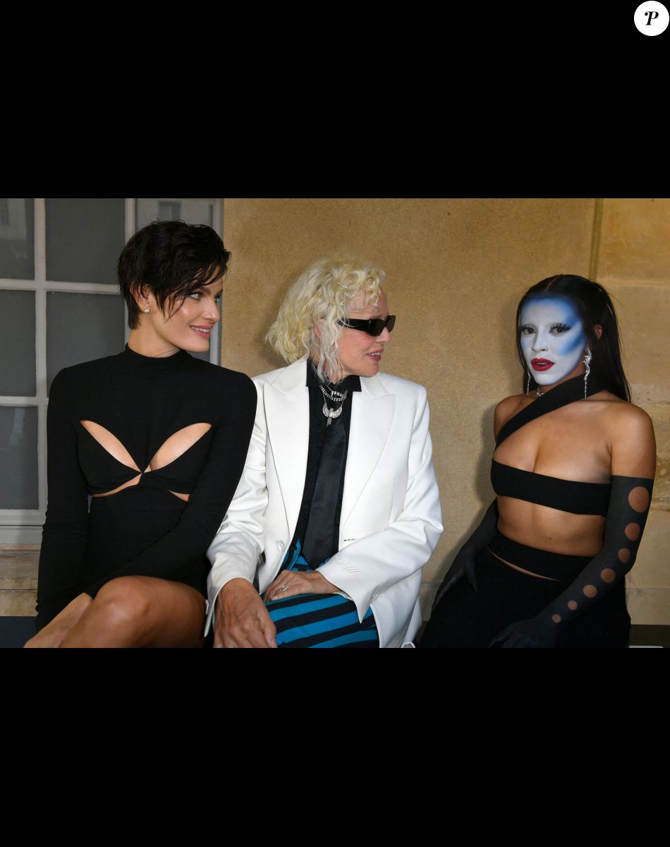 Isabeli Fontana, et Doja Cat - Front Row du défilé Monot Collection Femme Prêt-à-porter Printemps/Eté 2023 lors de la Fashion Week de Paris (PFW), France, le 1er octobre 2022. © Veeren-Clovis/Bestimage.
