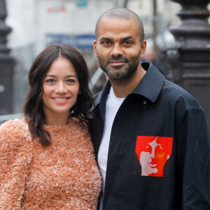 Tony Parker et sa compagne Alizé Lim - Arrivées au défilé prêt-à-porter printemps-été 2023 "Stella McCartney" lors de la fashion week de Paris le 3 octobre 2022. © Clovis / Veeren / Bestimage 