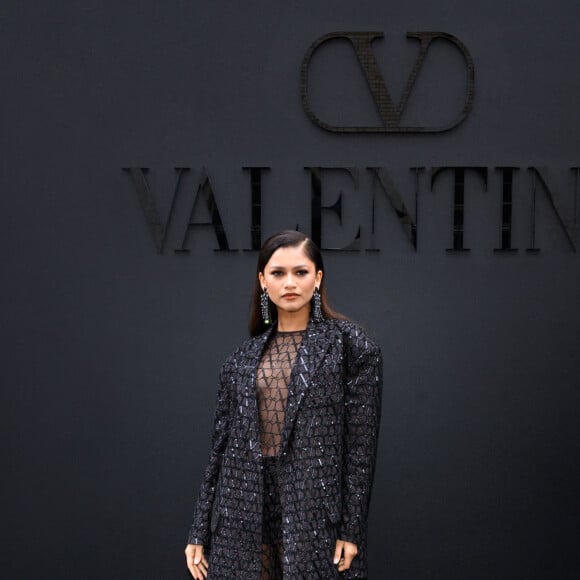 Zendaya - Arrivées au défilé Valentino Collection Femme Prêt-à-porter Printemps/Eté 2023 lors de la Fashion Week de Paris (PFW), France, le 2 octobre 2022.