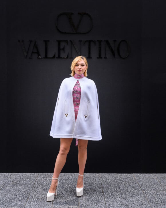 Florence Pugh - Arrivées au défilé Valentino Collection Femme Prêt-à-porter Printemps/Eté 2023 lors de la Fashion Week de Paris (PFW), France, le 2 octobre 2022.